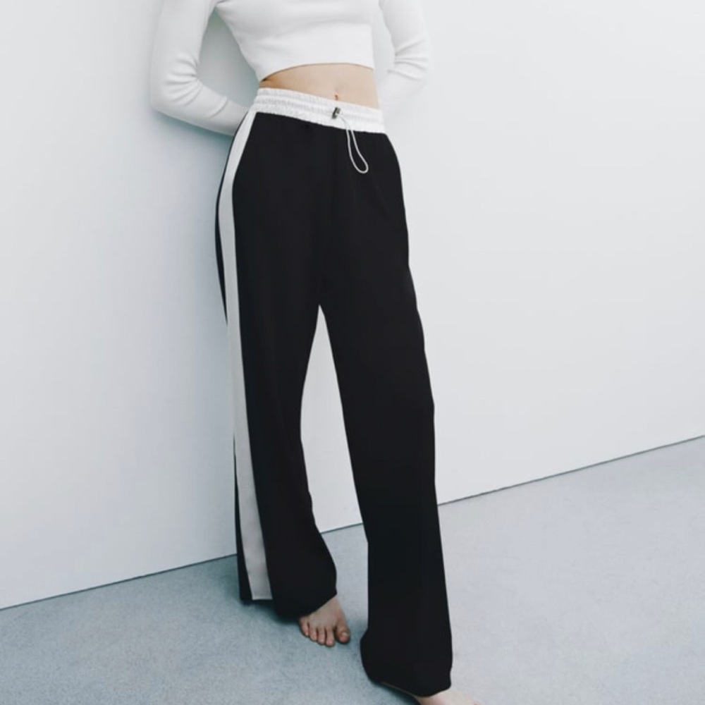 ZARA NWT FLOWY PANTS WITH SIDE STRIPE SIZE S COLOR BLACK